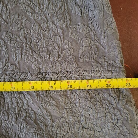 URU 100% Silk Gray Button Down Blouse - Picture 9 of 11